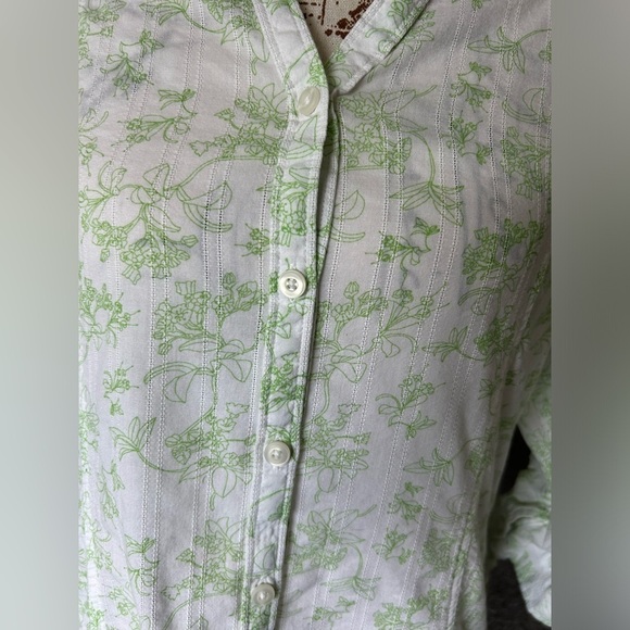 5/$25 Woolrich women’s 100% cotton button up blouse  size small - Picture 9 of 11